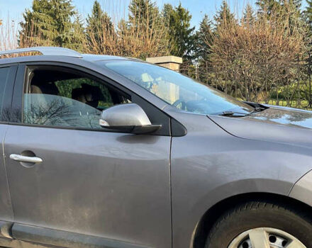 Серый Рено Меган, объемом двигателя 1.46 л и пробегом 203 тыс. км за 7400 $, фото 4 на Automoto.ua