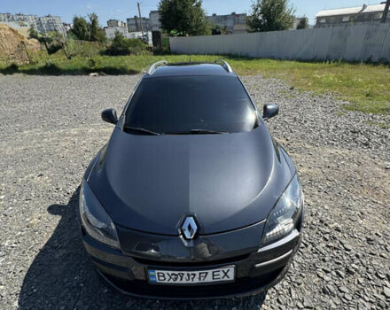 Серый Рено Меган, объемом двигателя 1.46 л и пробегом 230 тыс. км за 7500 $, фото 1 на Automoto.ua