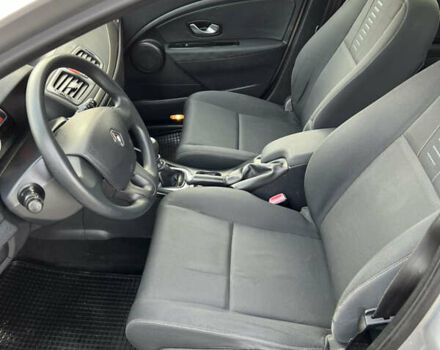 Сірий Рено Меган, об'ємом двигуна 1.5 л та пробігом 230 тис. км за 6999 $, фото 15 на Automoto.ua