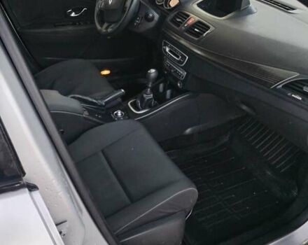 Сірий Рено Меган, об'ємом двигуна 1.46 л та пробігом 235 тис. км за 7300 $, фото 2 на Automoto.ua