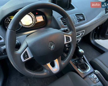 Серый Рено Меган, объемом двигателя 1.5 л и пробегом 230 тыс. км за 8200 $, фото 13 на Automoto.ua