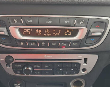 Серый Рено Меган, объемом двигателя 1.5 л и пробегом 225 тыс. км за 8899 $, фото 30 на Automoto.ua