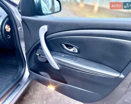 Серый Рено Меган, объемом двигателя 1.5 л и пробегом 248 тыс. км за 8300 $, фото 17 на Automoto.ua