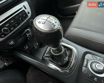 Сірий Рено Меган, об'ємом двигуна 1.5 л та пробігом 97 тис. км за 10299 $, фото 14 на Automoto.ua