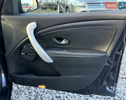 Сірий Рено Меган, об'ємом двигуна 1.5 л та пробігом 235 тис. км за 8900 $, фото 27 на Automoto.ua