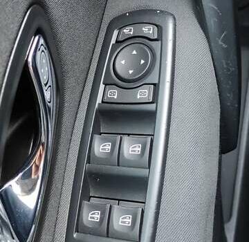 Серый Рено Меган, объемом двигателя 1.5 л и пробегом 266 тыс. км за 8000 $, фото 6 на Automoto.ua