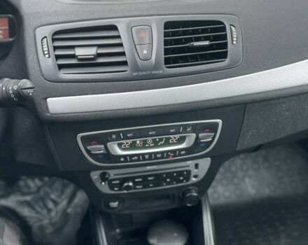 Серый Рено Меган, объемом двигателя 1.5 л и пробегом 263 тыс. км за 9350 $, фото 27 на Automoto.ua