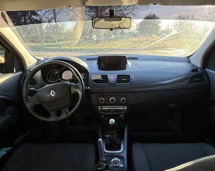 Сірий Рено Меган, об'ємом двигуна 1.5 л та пробігом 282 тис. км за 6400 $, фото 7 на Automoto.ua