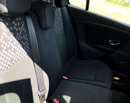 Рено Меган 2012 у Лубнах на Automoto.ua Сірий Рено Меган, об'ємом двигуна 1.5 л та пробігом 289 тис. км за 7800 $, фото 5 на Automoto.ua