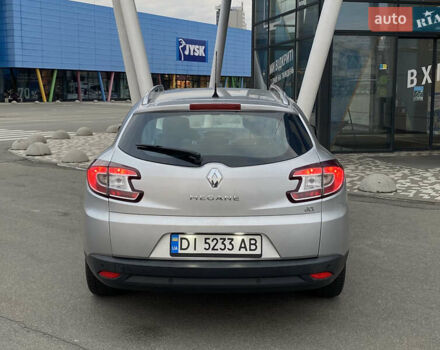 Рено Меган 2012 в Киеве на Automoto.ua Серый Рено Меган, объемом двигателя 1.5 л и пробегом 321 тыс. км за 7550 $, фото 13 на Automoto.ua