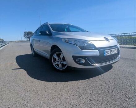 Серый Рено Меган, объемом двигателя 1.46 л и пробегом 283 тыс. км за 8000 $, фото 2 на Automoto.ua