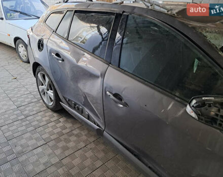 Рено Меган 2012 в Славянске на Automoto.ua Серый Рено Меган, объемом двигателя 1.46 л и пробегом 200 тыс. км за 3500 $, фото 4 на Automoto.ua