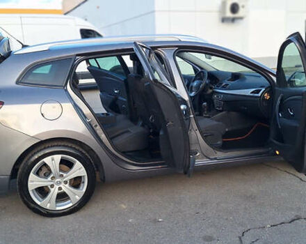 Серый Рено Меган, объемом двигателя 1.6 л и пробегом 210 тыс. км за 7550 $, фото 31 на Automoto.ua