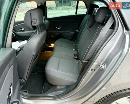 Серый Рено Меган, объемом двигателя 1.6 л и пробегом 176 тыс. км за 9200 $, фото 23 на Automoto.ua