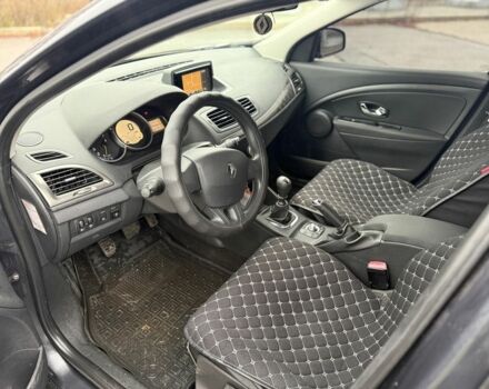 Серый Рено Меган, объемом двигателя 1.6 л и пробегом 200 тыс. км за 3500 $, фото 7 на Automoto.ua