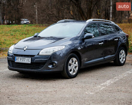 Серый Рено Меган, объемом двигателя 1.46 л и пробегом 189 тыс. км за 7950 $, фото 2 на Automoto.ua