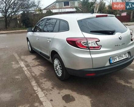 Серый Рено Меган, объемом двигателя 1.5 л и пробегом 228 тыс. км за 6900 $, фото 5 на Automoto.ua