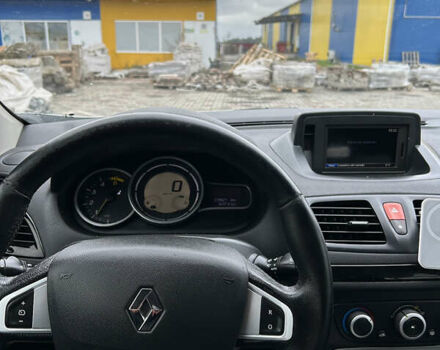 Серый Рено Меган, объемом двигателя 1.46 л и пробегом 239 тыс. км за 5300 $, фото 8 на Automoto.ua