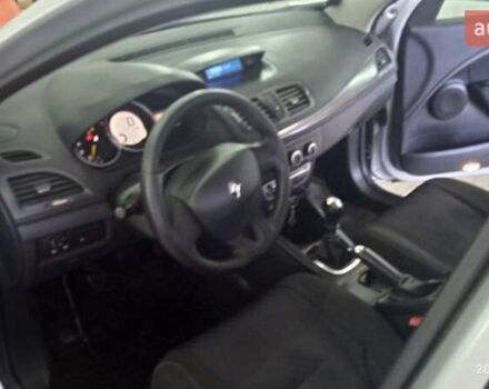 Серый Рено Меган, объемом двигателя 1.5 л и пробегом 210 тыс. км за 7500 $, фото 4 на Automoto.ua