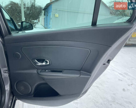 Сірий Рено Меган, об'ємом двигуна 1.46 л та пробігом 281 тис. км за 7990 $, фото 18 на Automoto.ua