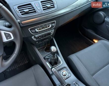 Серый Рено Меган, объемом двигателя 1.5 л и пробегом 270 тыс. км за 7950 $, фото 27 на Automoto.ua