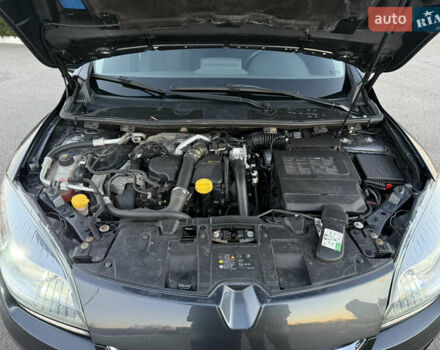 Сірий Рено Меган, об'ємом двигуна 1.46 л та пробігом 275 тис. км за 9350 $, фото 54 на Automoto.ua