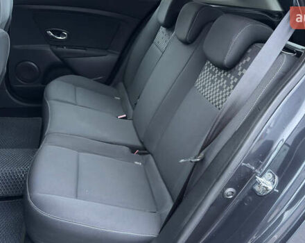 Серый Рено Меган, объемом двигателя 1.46 л и пробегом 183 тыс. км за 8100 $, фото 83 на Automoto.ua