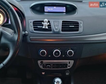 Серый Рено Меган, объемом двигателя 1.5 л и пробегом 269 тыс. км за 7590 $, фото 12 на Automoto.ua