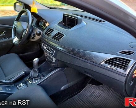 Серый Рено Меган, объемом двигателя 1.5 л и пробегом 269 тыс. км за 7100 $, фото 3 на Automoto.ua