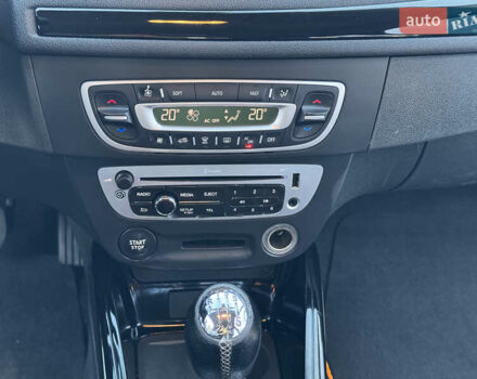 Серый Рено Меган, объемом двигателя 1.5 л и пробегом 260 тыс. км за 7800 $, фото 18 на Automoto.ua