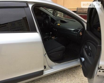 Серый Рено Меган, объемом двигателя 1.5 л и пробегом 275 тыс. км за 6800 $, фото 12 на Automoto.ua