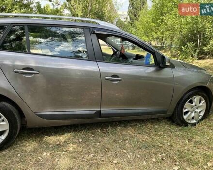 Сірий Рено Меган, об'ємом двигуна 1.46 л та пробігом 238 тис. км за 8100 $, фото 3 на Automoto.ua