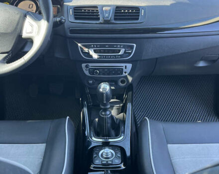 Серый Рено Меган, объемом двигателя 1.5 л и пробегом 250 тыс. км за 8300 $, фото 30 на Automoto.ua