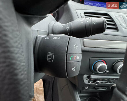 Сірий Рено Меган, об'ємом двигуна 1.6 л та пробігом 154 тис. км за 7650 $, фото 14 на Automoto.ua