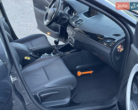 Серый Рено Меган, объемом двигателя 1.5 л и пробегом 260 тыс. км за 7800 $, фото 17 на Automoto.ua