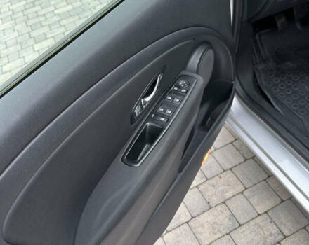 Сірий Рено Меган, об'ємом двигуна 1.46 л та пробігом 195 тис. км за 8500 $, фото 18 на Automoto.ua