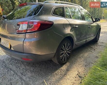 Сірий Рено Меган, об'ємом двигуна 1.6 л та пробігом 240 тис. км за 6750 $, фото 7 на Automoto.ua