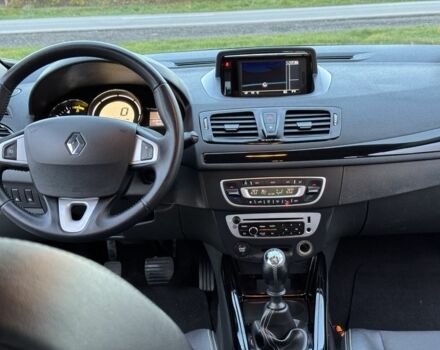 Серый Рено Меган, объемом двигателя 1.5 л и пробегом 253 тыс. км за 8399 $, фото 10 на Automoto.ua