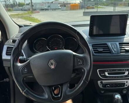Сірий Рено Меган, об'ємом двигуна 1.46 л та пробігом 132 тис. км за 9000 $, фото 37 на Automoto.ua