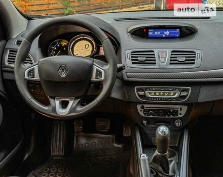 Серый Рено Меган, объемом двигателя 1.5 л и пробегом 190 тыс. км за 8450 $, фото 60 на Automoto.ua