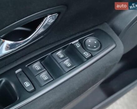 Серый Рено Меган, объемом двигателя 1.5 л и пробегом 269 тыс. км за 7590 $, фото 16 на Automoto.ua