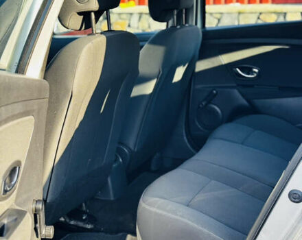 Сірий Рено Меган, об'ємом двигуна 1.6 л та пробігом 280 тис. км за 7150 $, фото 31 на Automoto.ua