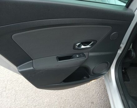 Сірий Рено Меган, об'ємом двигуна 1.5 л та пробігом 280 тис. км за 8250 $, фото 4 на Automoto.ua