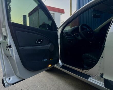 Серый Рено Меган, объемом двигателя 1.5 л и пробегом 165 тыс. км за 7750 $, фото 2 на Automoto.ua