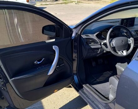 Рено Меган 2012 в Славянске на Automoto.ua Серый Рено Меган, объемом двигателя 1.5 л и пробегом 280 тыс. км за 8900 $, фото 3 на Automoto.ua