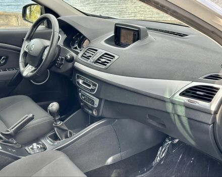 Серый Рено Меган, объемом двигателя 1.6 л и пробегом 277 тыс. км за 7000 $, фото 15 на Automoto.ua