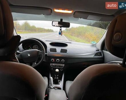 Серый Рено Меган, объемом двигателя 1.46 л и пробегом 277 тыс. км за 7300 $, фото 5 на Automoto.ua