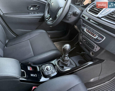 Сірий Рено Меган, об'ємом двигуна 1.46 л та пробігом 275 тис. км за 9350 $, фото 21 на Automoto.ua