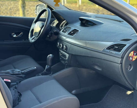 Сірий Рено Меган, об'ємом двигуна 1.6 л та пробігом 280 тис. км за 7150 $, фото 34 на Automoto.ua