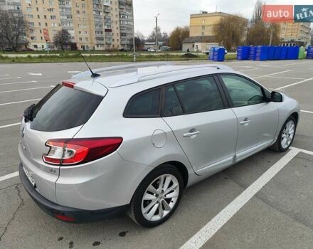 Сірий Рено Меган, об'ємом двигуна 1.46 л та пробігом 241 тис. км за 7800 $, фото 4 на Automoto.ua